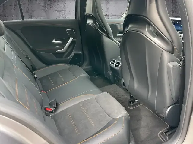 Mercedes-Benz A 45 AMG