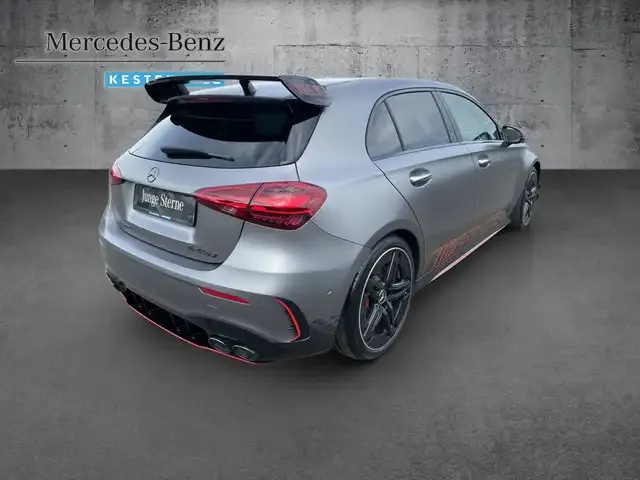Mercedes-Benz A 45 AMG