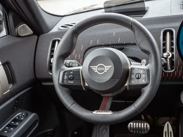 MINI John Cooper Works Countryman