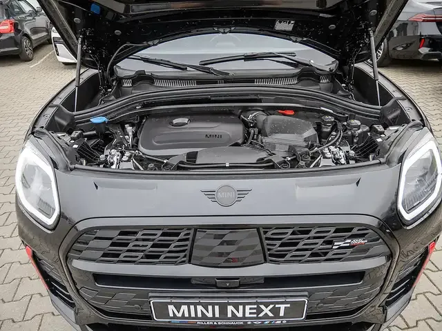 MINI John Cooper Works Countryman