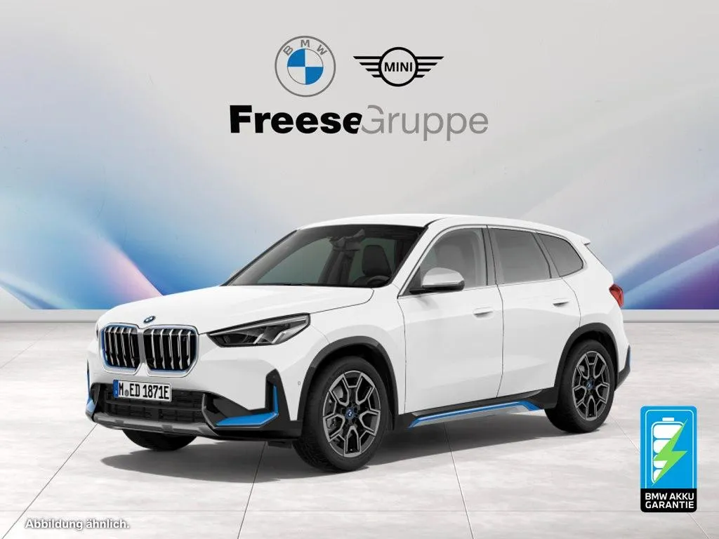 BMW iX1