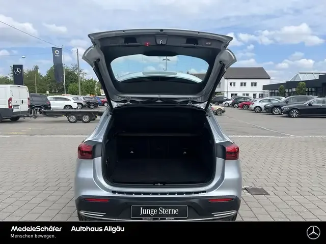 Mercedes-Benz EQA 250