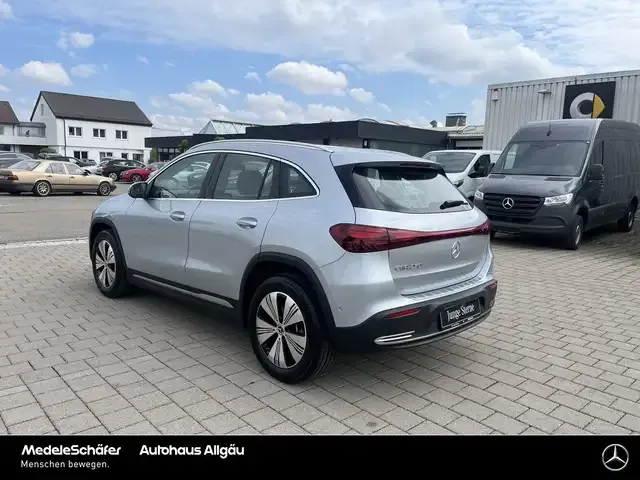 Mercedes-Benz EQA 250
