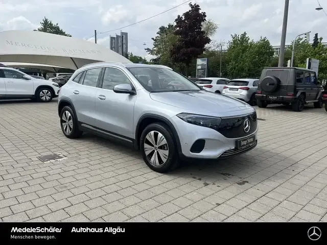 Mercedes-Benz EQA 250