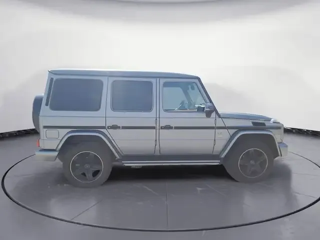Mercedes-Benz G 500