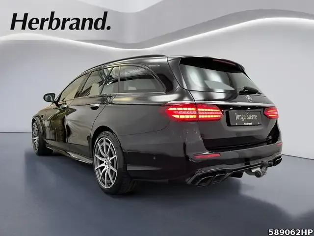 Mercedes-Benz E 63 AMG