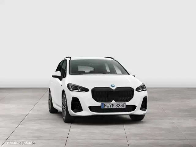 BMW 225