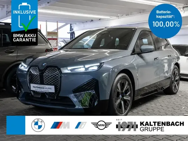 BMW iX
