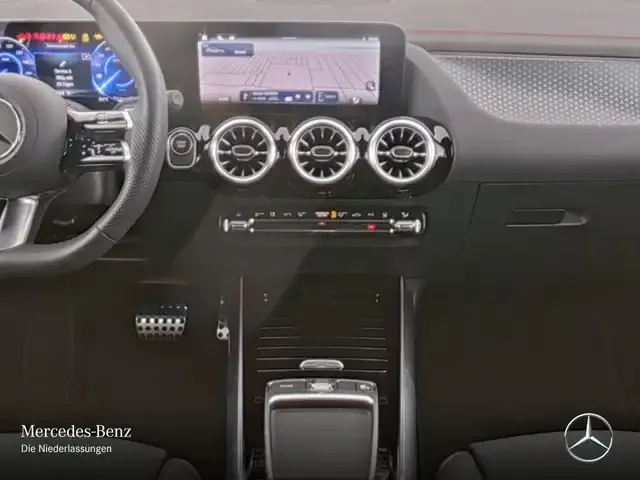 Mercedes-Benz EQA 300