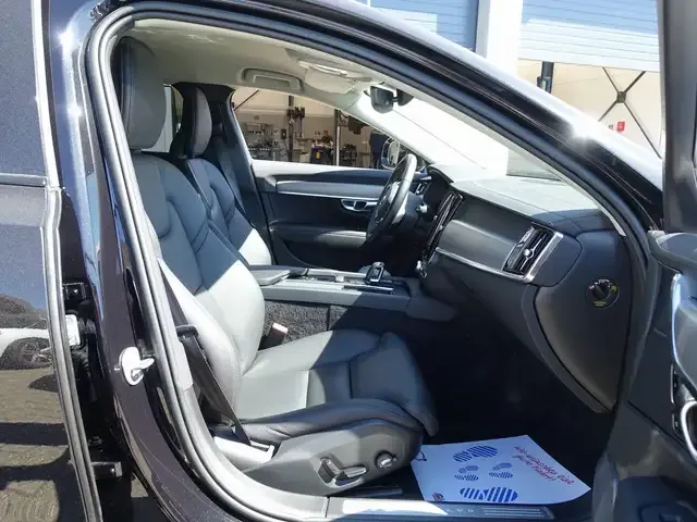 Volvo V90 Cross Country