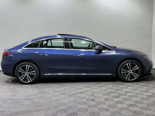 Mercedes-Benz EQE 300