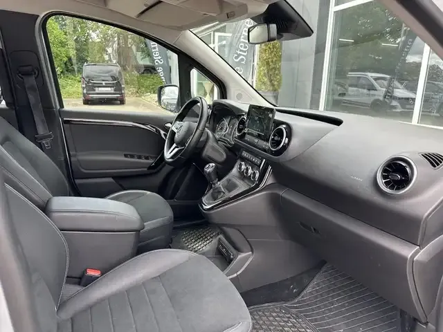 Mercedes-Benz T-Class