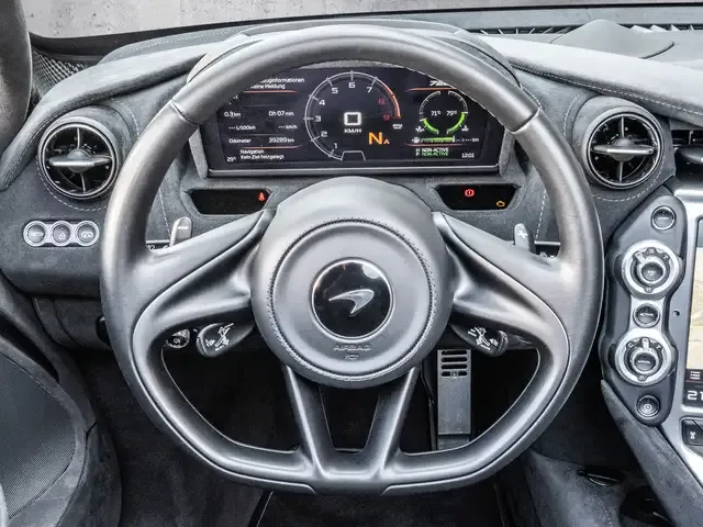 McLaren 720S