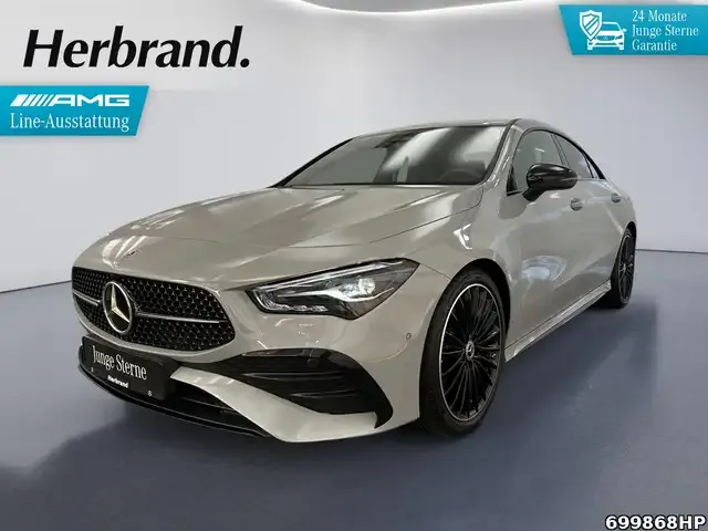 Mercedes-Benz CLA 200