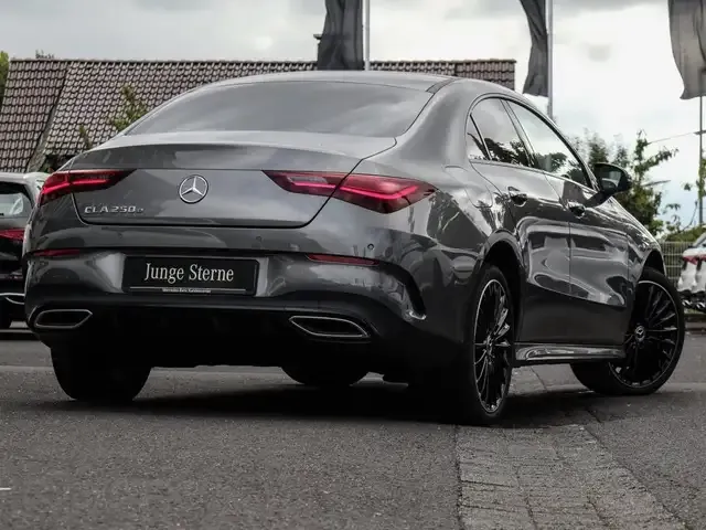 Mercedes-Benz CLA 250