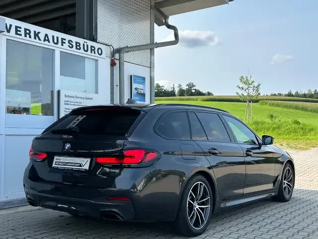 BMW 530