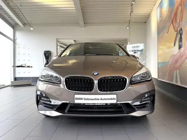 BMW 220