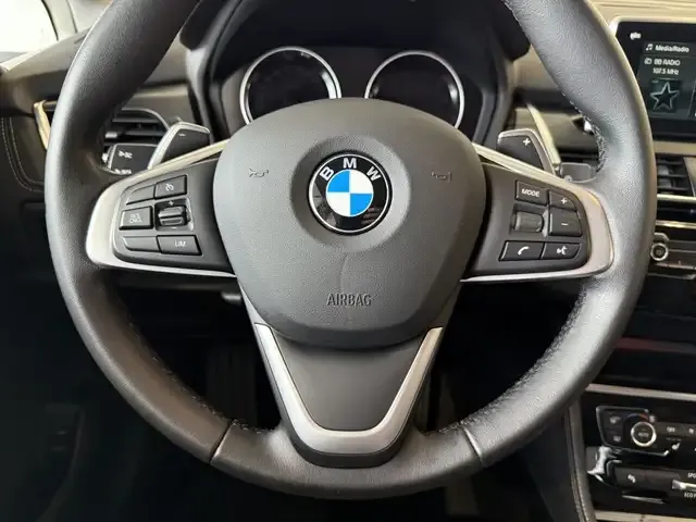 BMW 220
