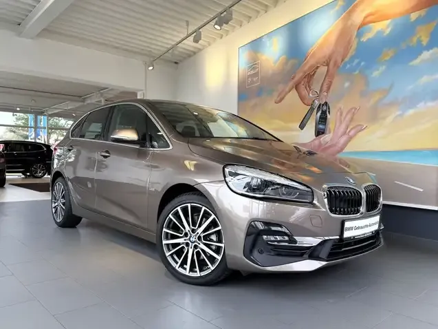 BMW 220