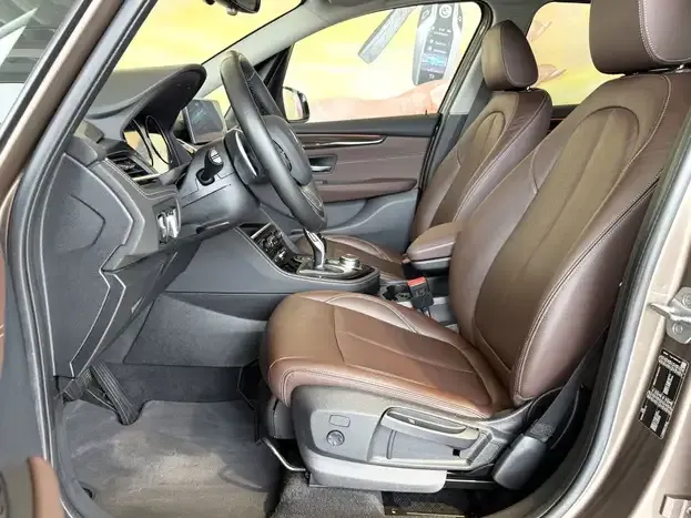 BMW 220