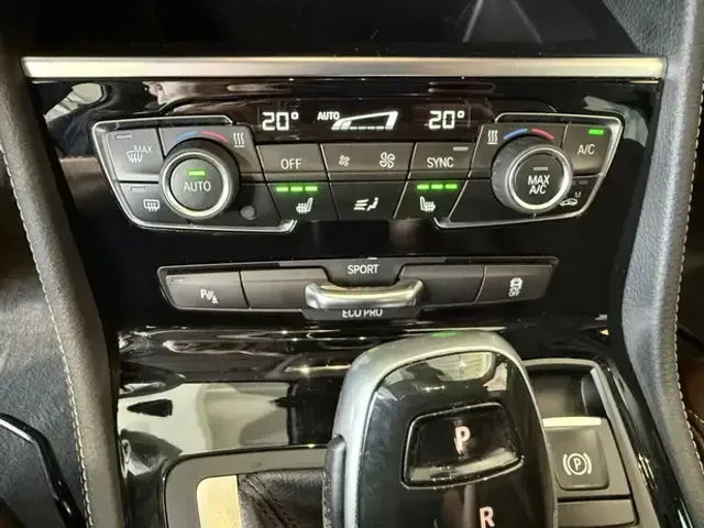 BMW 220