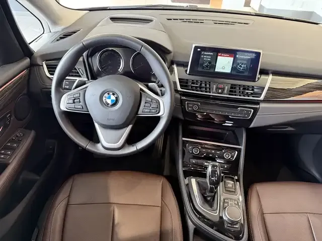 BMW 220