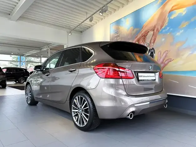 BMW 220
