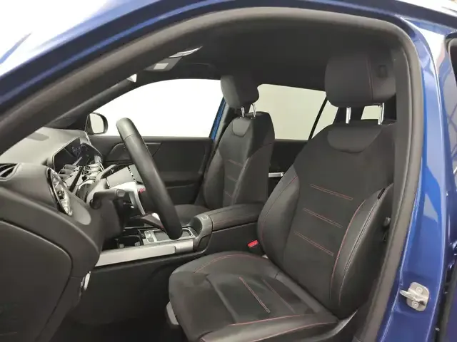 Mercedes-Benz GLB 220