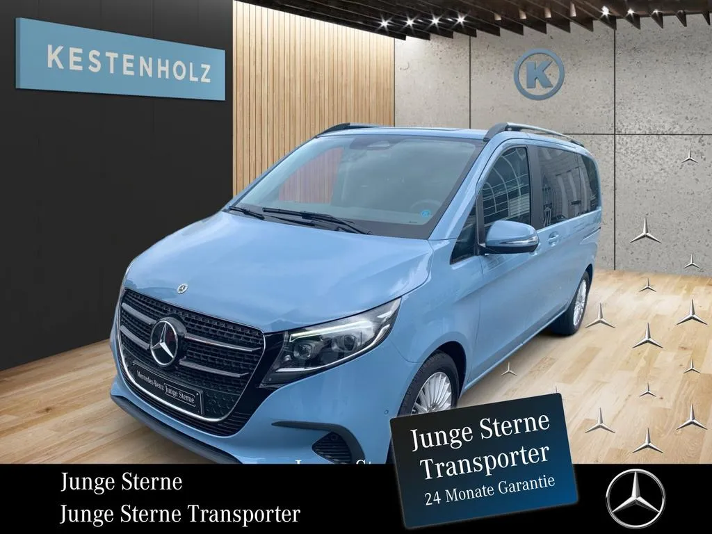 Mercedes-Benz V 220