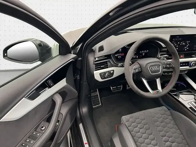 Audi RS4