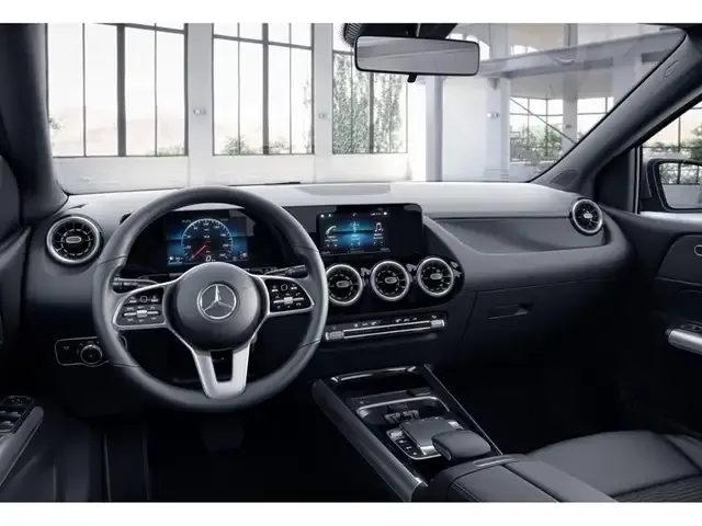 Mercedes-Benz B 180