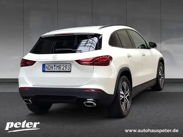 Mercedes-Benz GLA 200