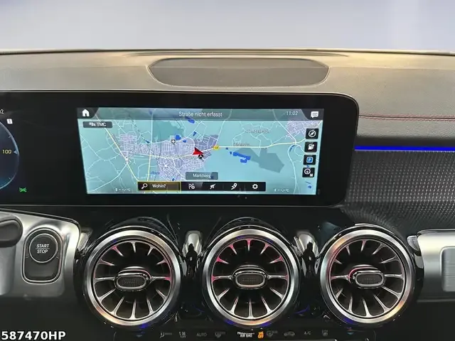 Mercedes-Benz EQB 300