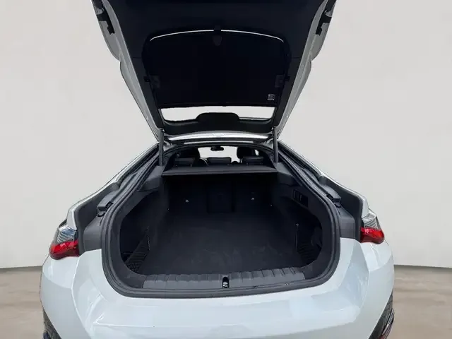 BMW 440