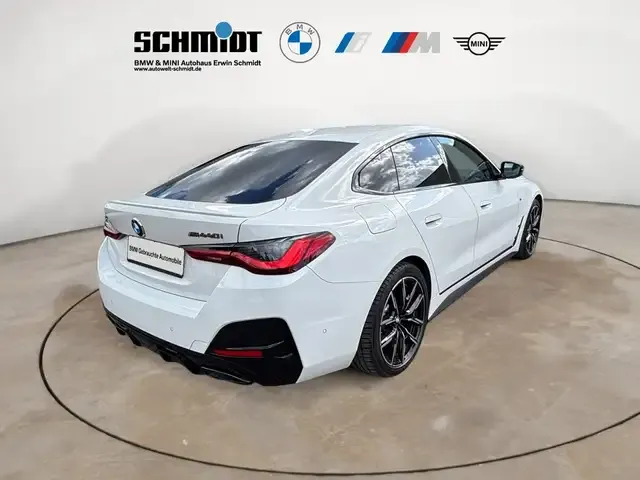 BMW 440