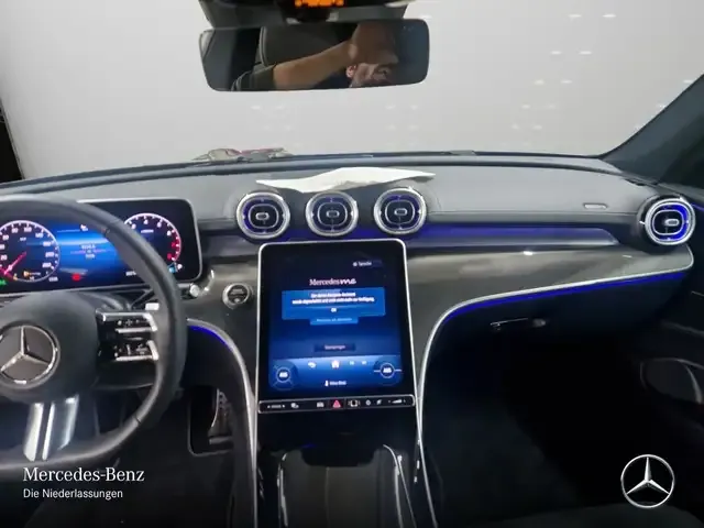 Mercedes-Benz CLE 200