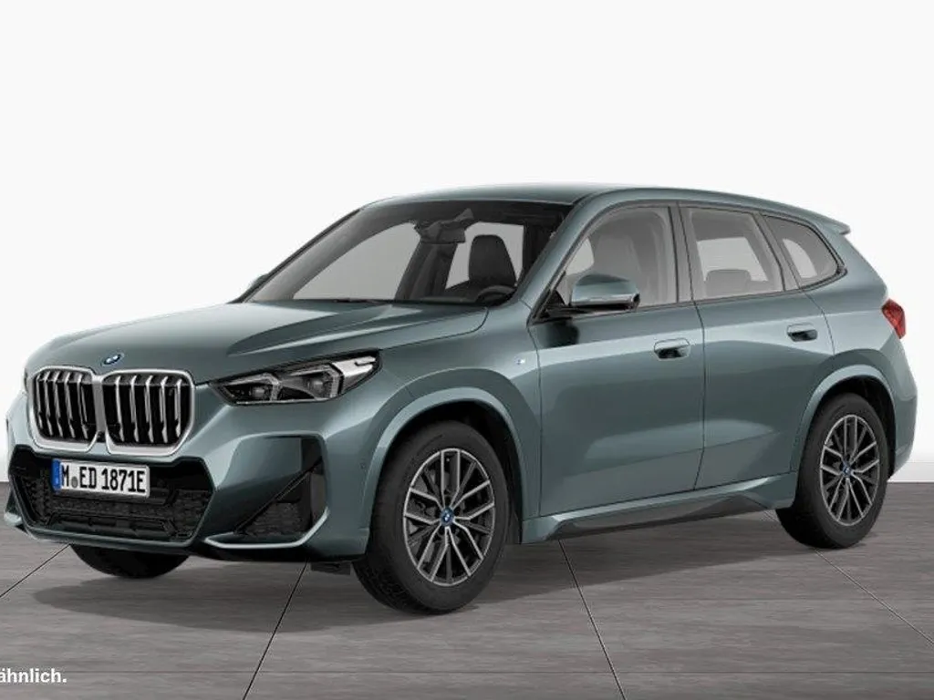 BMW iX1