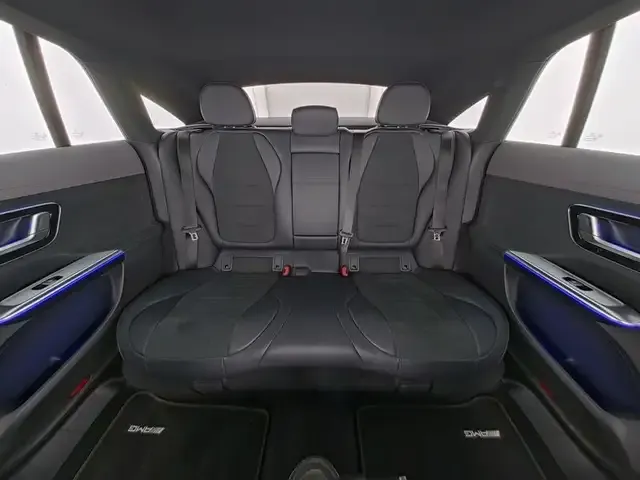 Mercedes-Benz EQE 300