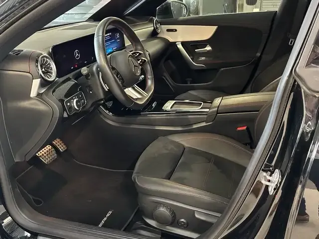 Mercedes-Benz CLA 220