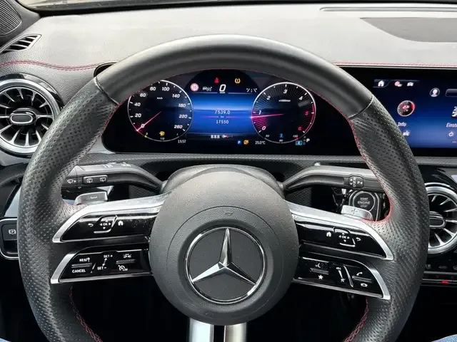 Mercedes-Benz CLA 220