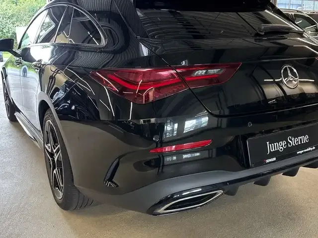 Mercedes-Benz CLA 220