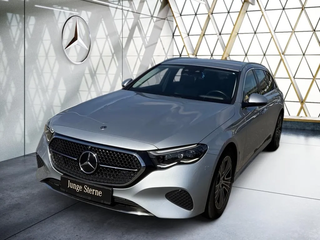 Mercedes-Benz E 220
