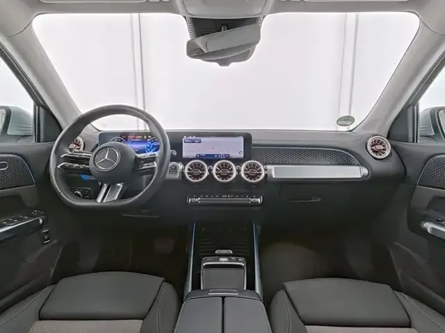 Mercedes-Benz EQB 300