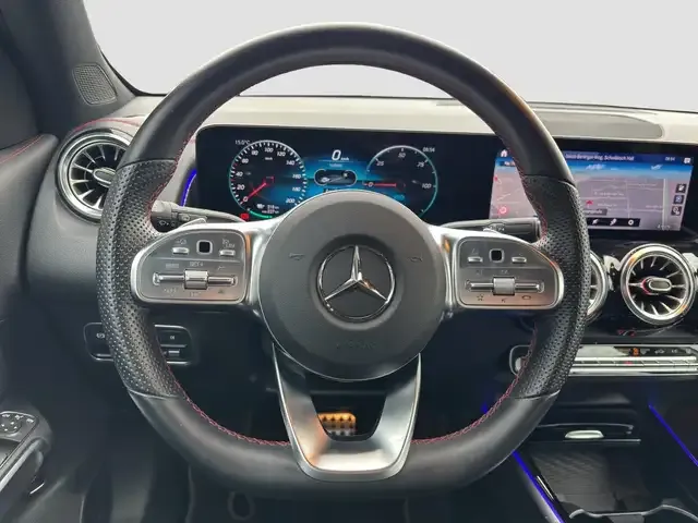 Mercedes-Benz EQB 300