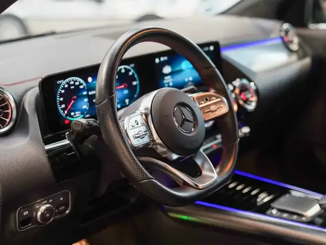 Mercedes-Benz EQA 300