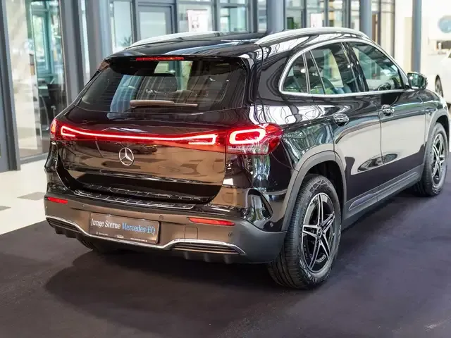 Mercedes-Benz EQA 300