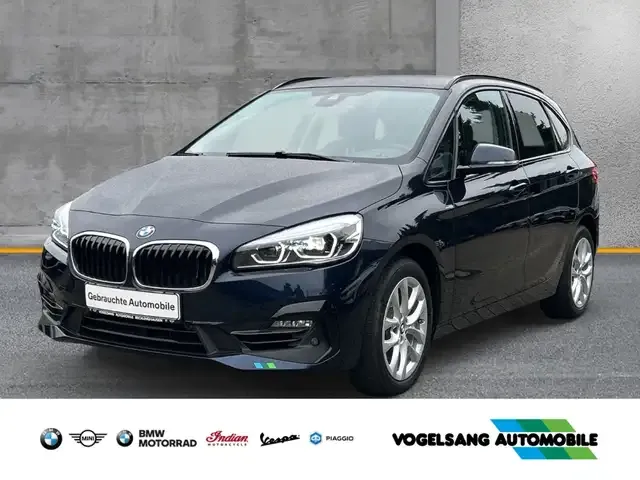 BMW 218