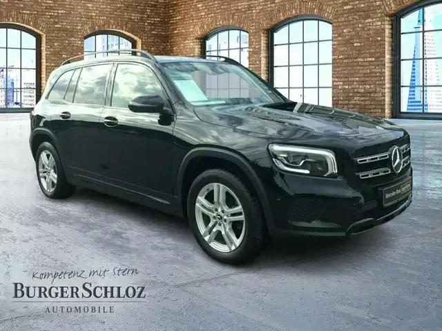 Mercedes-Benz GLB 200