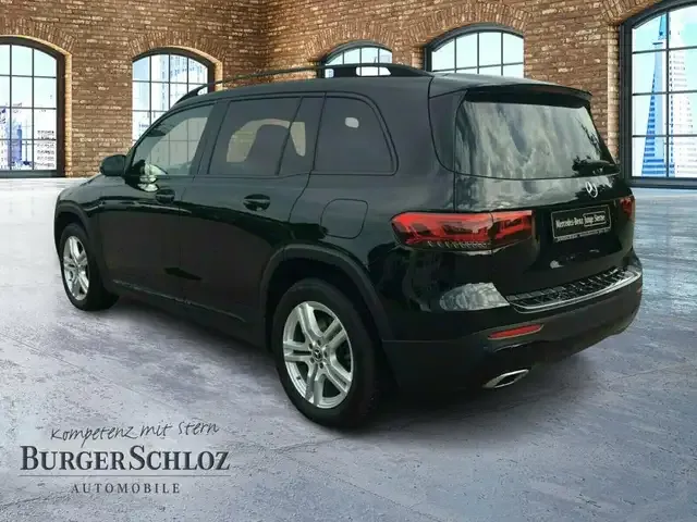 Mercedes-Benz GLB 200