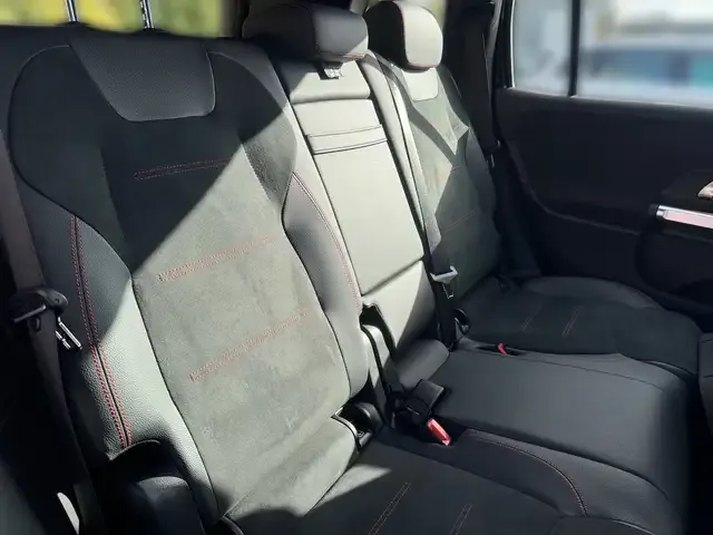 Mercedes-Benz EQB 250